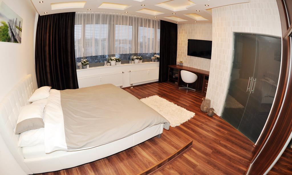 Apartment Lupacova Prague Room photo